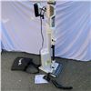 Image 1 : SHARK DETECT CLEAN CORDLESS VACUUM WORKING WITH CHARGING STAND