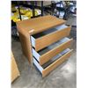 Image 2 : 3 DRAWER WOOD FINISH DRESSER