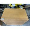 Image 4 : 3 DRAWER WOOD FINISH DRESSER