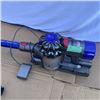 Image 2 : DYSON V8 TOTAL CLEAN CORDLESS VACUUM WORKING WITH CHARGER AND ACCESSORIES