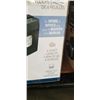 Image 4 : INSIGNIA 6 SHEET CROSS CUT PAPER SHREDDER - TESTED WORKING, RETAIL $69