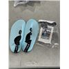 Image 2 : LOT OF WATERSHOES AND PHONE WETBAGS