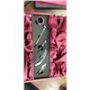 Image 2 : NEW WINE GIFT BOX SET - HOLDS 2 BOTTLES OF WINE AND ACCESORIES