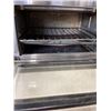 Image 2 : BLACK AND DECKER TOASTER OVEN AND HAMILTON BEACH COFFEE MACHINE