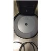 Image 2 : I ROBOT ROOMBA I4 ROBOT VACUUM WORKING