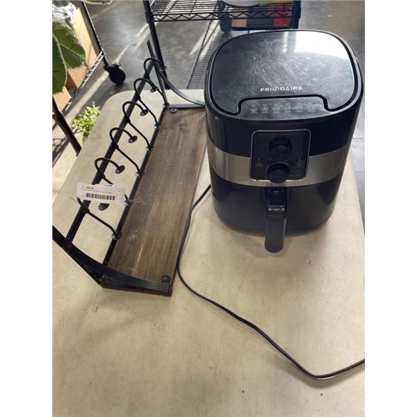 FRIDGIDAIRE BASKET AIR FRYER AND COAT HANGER SHELF