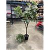 Image 1 : 2 FAKE PLANTS