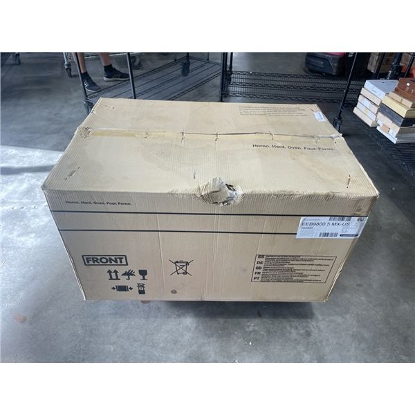 AS NEW IN BOX KUPPERSBUSCH OKOTHERM WALL OVEN, EQUIPPED W/ VARIOUS COOKIJG FEATURES AND BUILT IN CHI