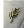 Image 7 : COLLECTION OF VINTAGE BROOCHES SOME SIGNED OR MARKED