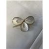 Image 8 : COLLECTION OF VINTAGE BROOCHES SOME SIGNED OR MARKED
