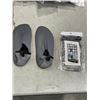Image 2 : LOT OF WATERSHOES AND PHONE WETBAGS