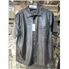 Image 3 : SIZE MEDIUM SIMONS LEATYHER BUTTON SHIRT AND SIZE 32 SEAN JOHN PANTS