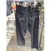 Image 5 : SIZE MEDIUM SIMONS LEATYHER BUTTON SHIRT AND SIZE 32 SEAN JOHN PANTS