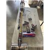 Image 1 : DYSON CORDLESS VACCAUM WITH CHARGER