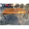 Image 4 : 3PC WROUGHT IRON AND PINE COFFEE TABLE SET
