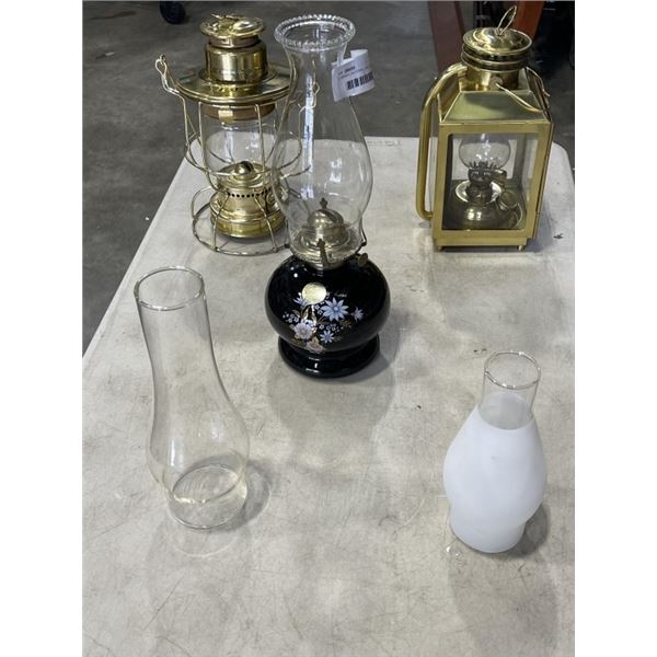 2 BRASS LANTERNS, AND VINTAGE OIL LAMP AND 2 EXTRA SHADES