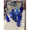 Image 1 : LOT OF VINTAGE BLUE GLASS