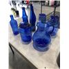 Image 3 : LOT OF VINTAGE BLUE GLASS