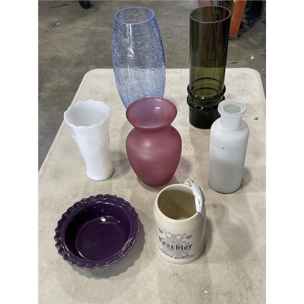 LOT OF VINTAGE VASES, PRINCE GEORGE MUG, AND OVEN SAFE BAKING DISH