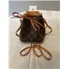 Image 6 : LV DRAWSTRING PURSE