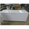 Image 1 : Frigidaire White 7' Rolling Chest Freezer