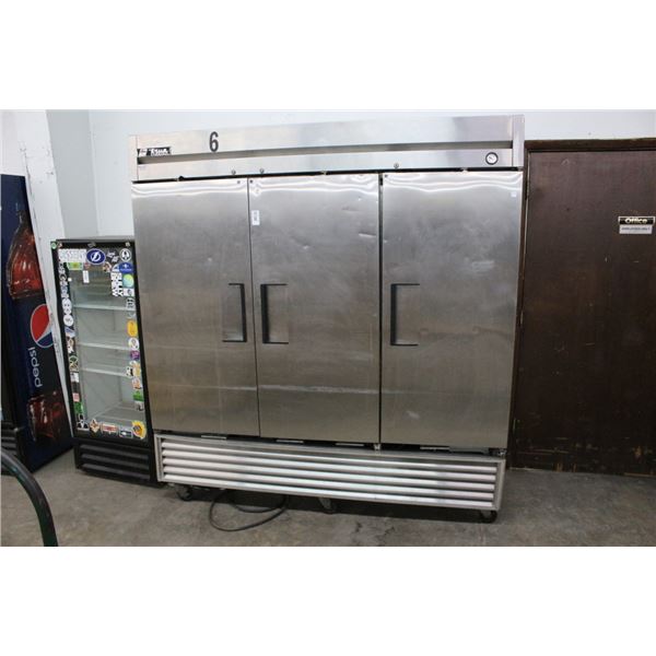 True 3 Door S/S Reach In Freezer (CNT)
