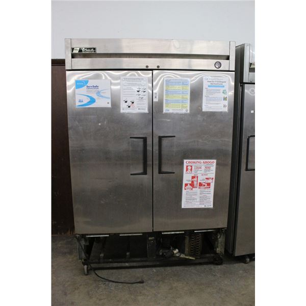 True 2-Door S/S Reach In Ref. - Needs New Plug (CNT)