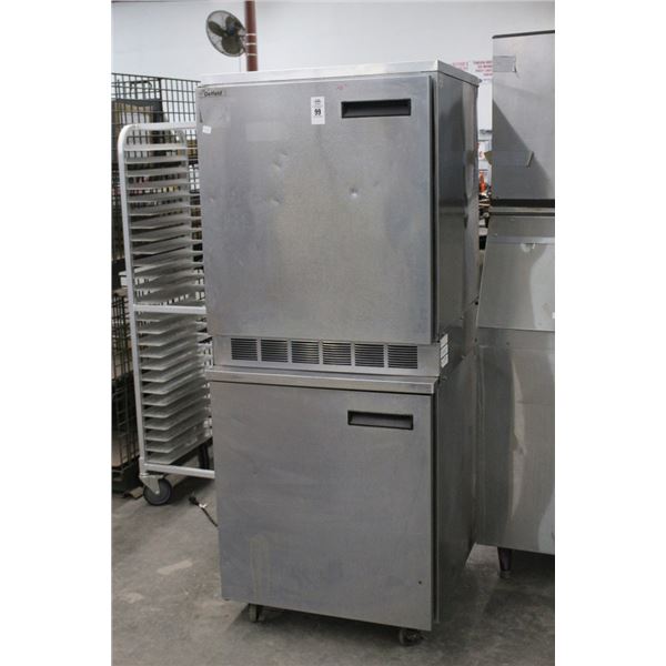 Delfield S/S 2 Door Over/Under Ref. Reach In (15 Degrees)