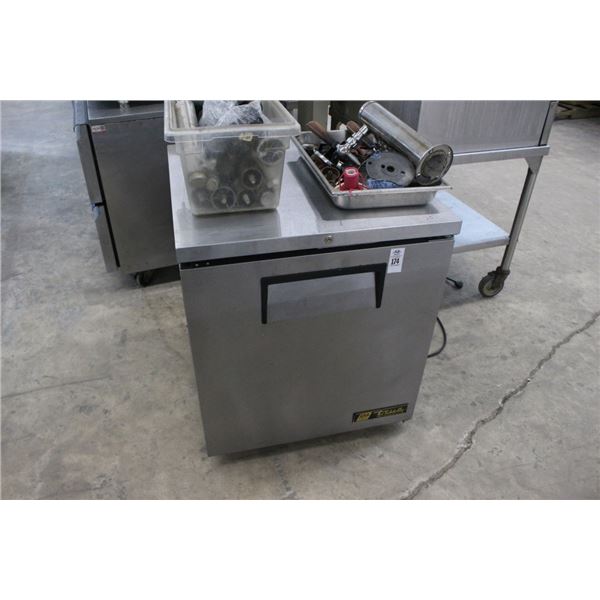 True 27"  S/S  Worktop Ref (35 Degrees)