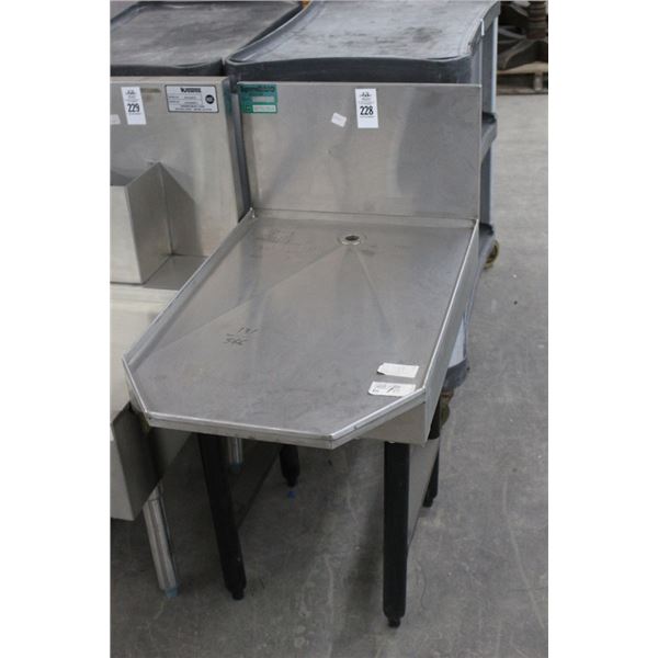 S/S  18"  Backbar  Drain Table