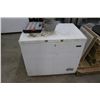 Image 1 : Magic Chef  3'  Chest Freezer  (10 Degrees)