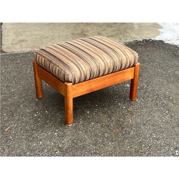 Vintage Ottoman / Foot rest - Approx: 24x19 & 16"T