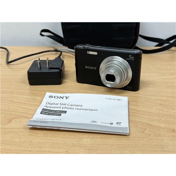 Sony Cyber-Shot Digital Camera DSC-W800 20.1 megapixel with Battery/charger/case - not tested