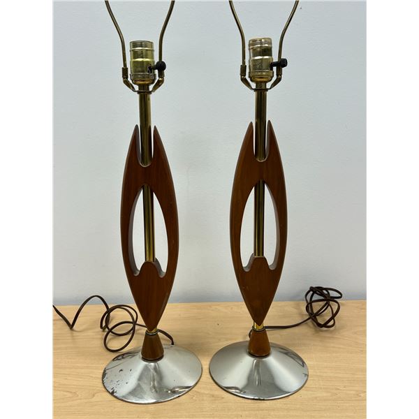 Pair Mid Century Table Lamps (no shades) working but one switch is finicky 26"