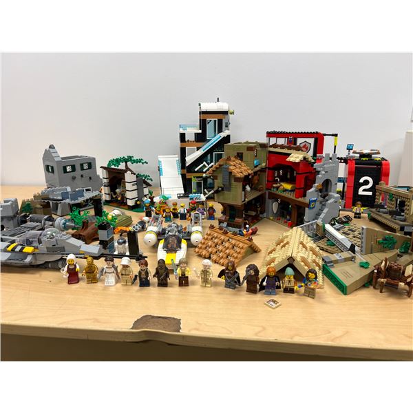 LEGO Lot With Several Minifigs - see all photos for contents/details