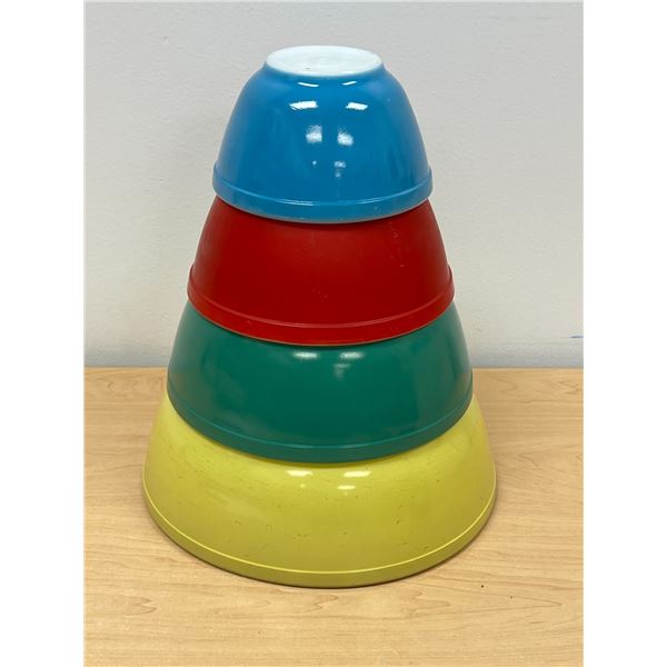 Vintage Pyrex Primary Colors Nesting / Mixing Bowls (largest 4 Qt.) - see all photos