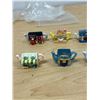 Image 3 : 1997 Red Rose Roseville Buildings Miniature Figurines Teapots (set of 8)