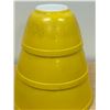 Image 2 : Yellow Pyrex Nesting Mixing Bowls - largest 2.5 Qt. - see all photos