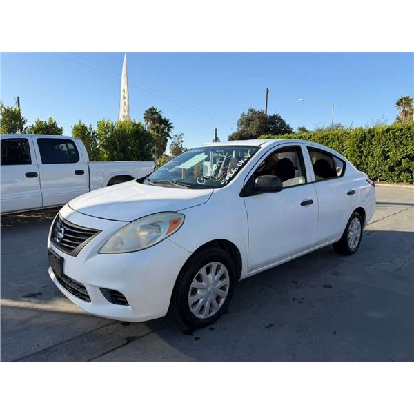 NISS VERSA 2013 T-DON - SMOG