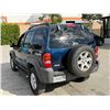Image 4 : JEEP  LIBERTY 2002 T-DONATION