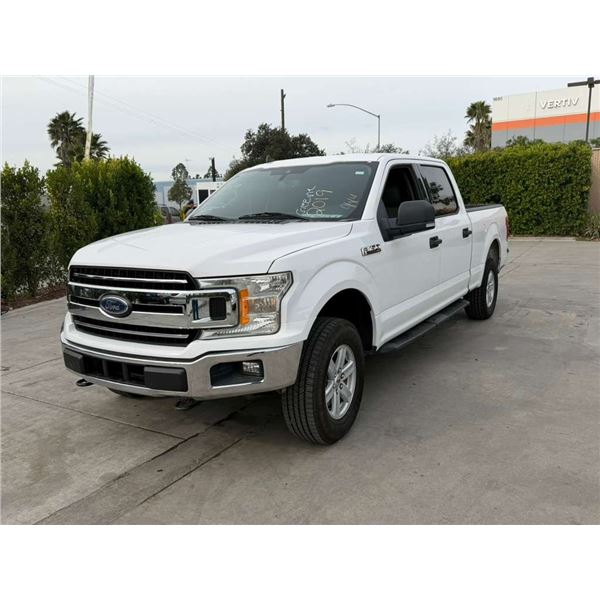 FORD  F-150 2019 REPO- WAIT/TITLE
