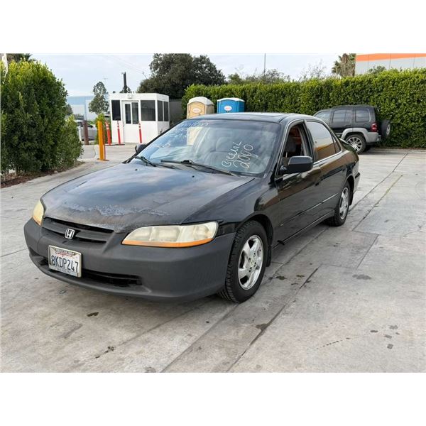 HOND ACCORD 2000 SALV T/DONATION