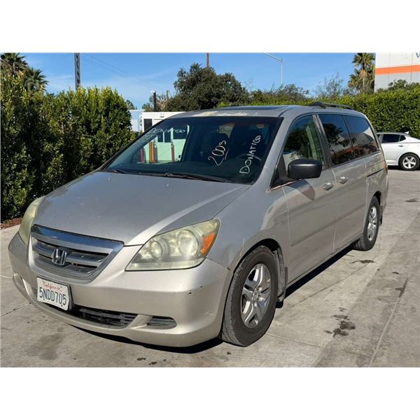 HOND ODYSSEY 2005 T-DONATION