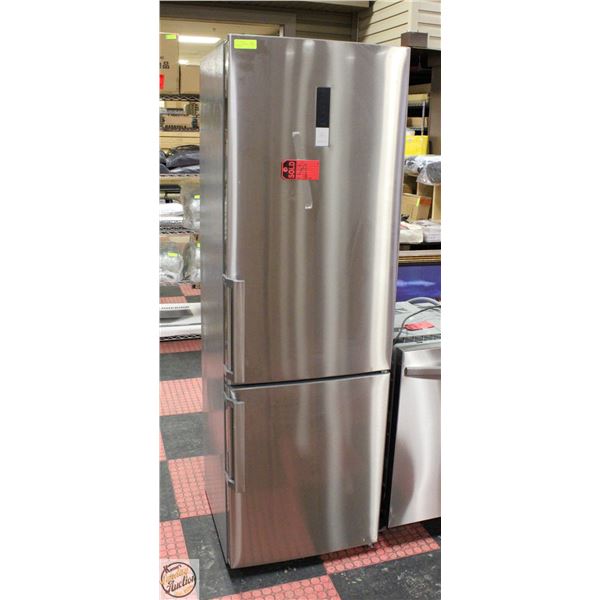 (GE) MOFFAT 24" 11CU/FT STAINLESS LOFT FRIDGE