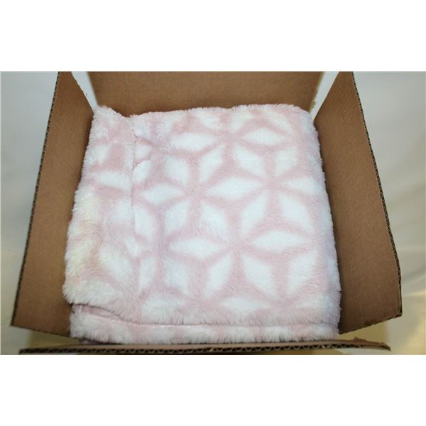 PINK HEATED THROW BLANKET