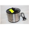 Image 1 : LITTLE DIPPER CROCK POT