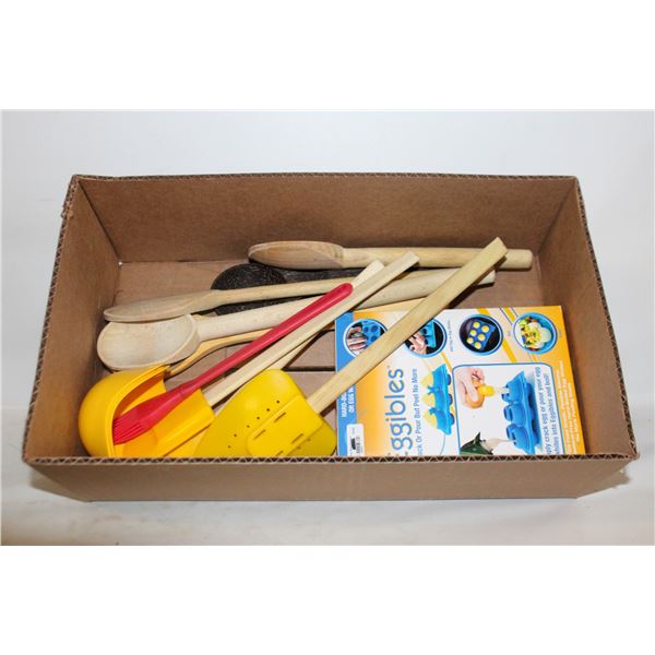 KITCHEN TOOLS & GADGETS- BOX LOT ASSORTED