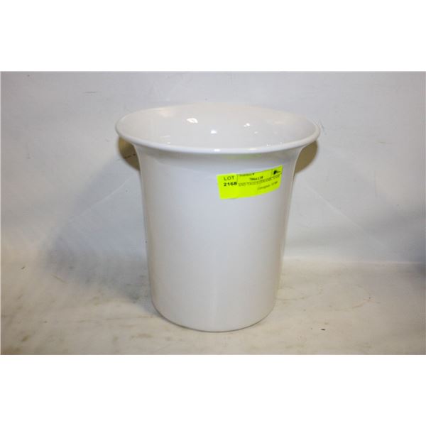 TORRE AND TAGUS CERAMIC VASE 8.5"