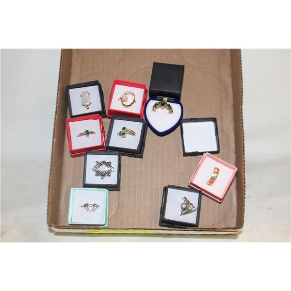 LOT OF 10 ESTATE RINGS