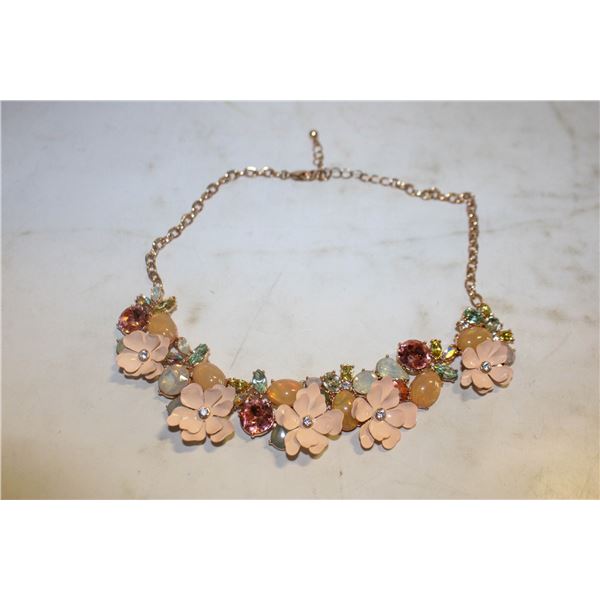 ESTATE SALE FLORAL NECKLACE